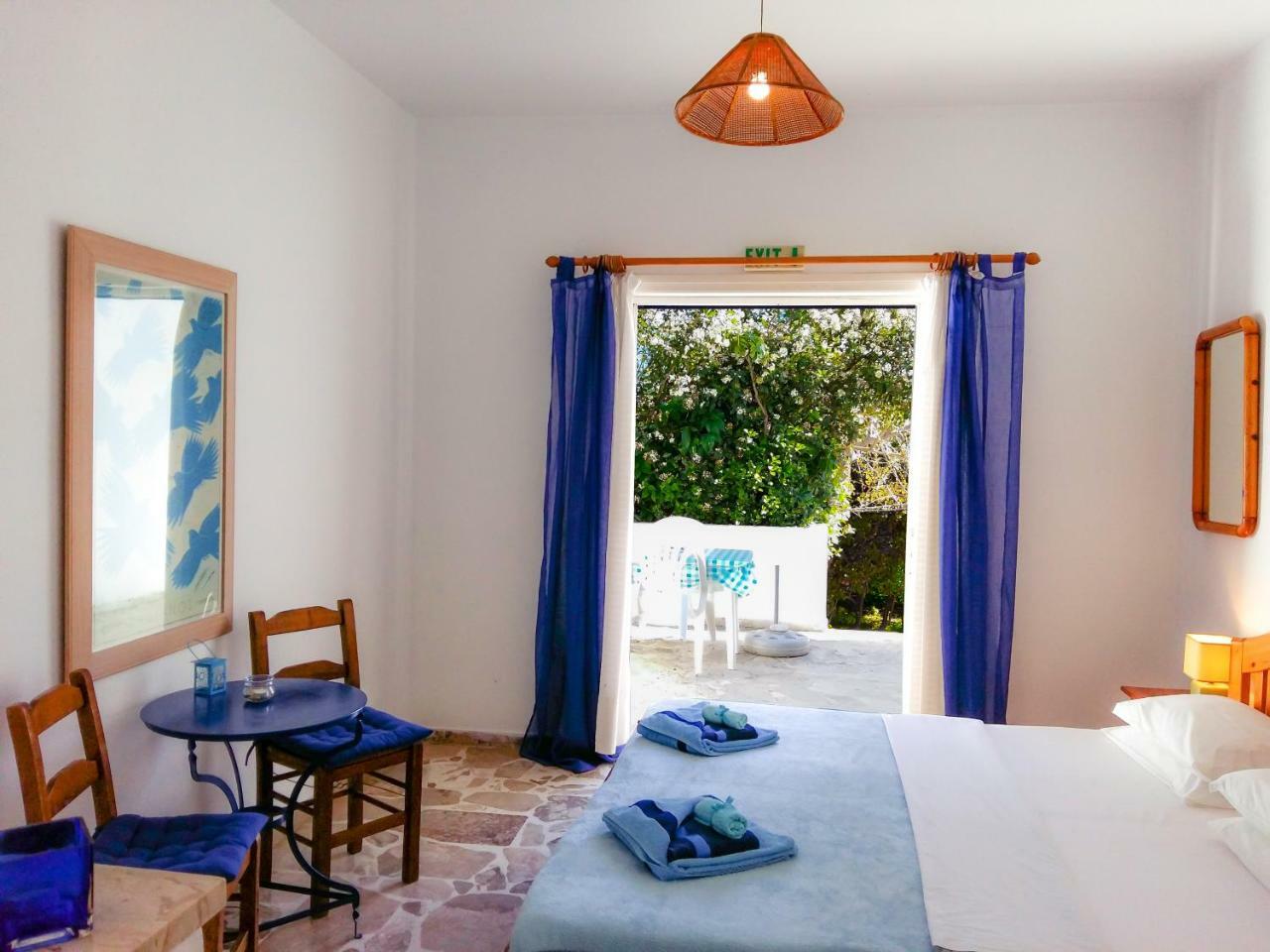 Bungalows Ingrid Tolo Ngoại thất bức ảnh