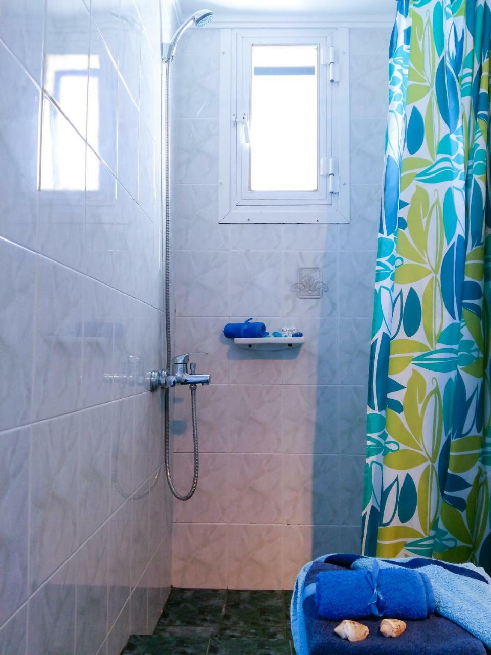 Bungalows Ingrid Tolo Ngoại thất bức ảnh