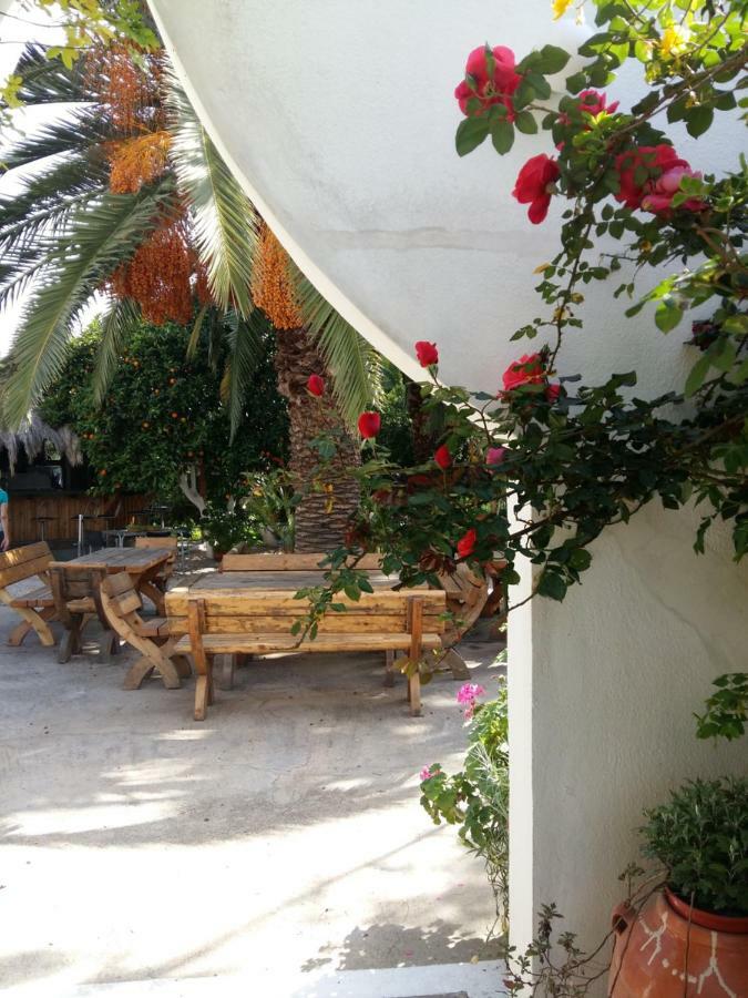 Bungalows Ingrid Tolo Ngoại thất bức ảnh